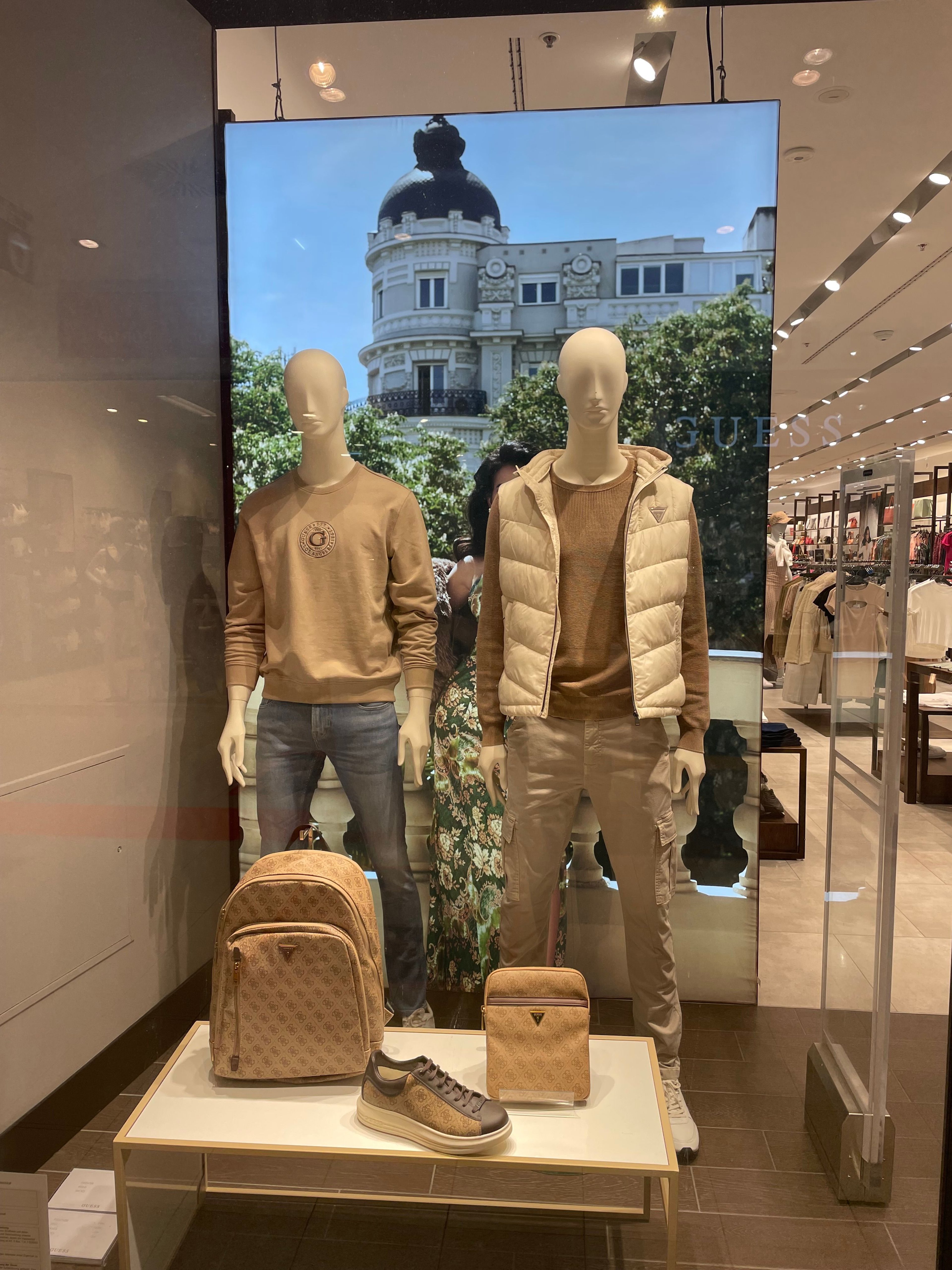 Stoffrahmen in einem Modegeschäft