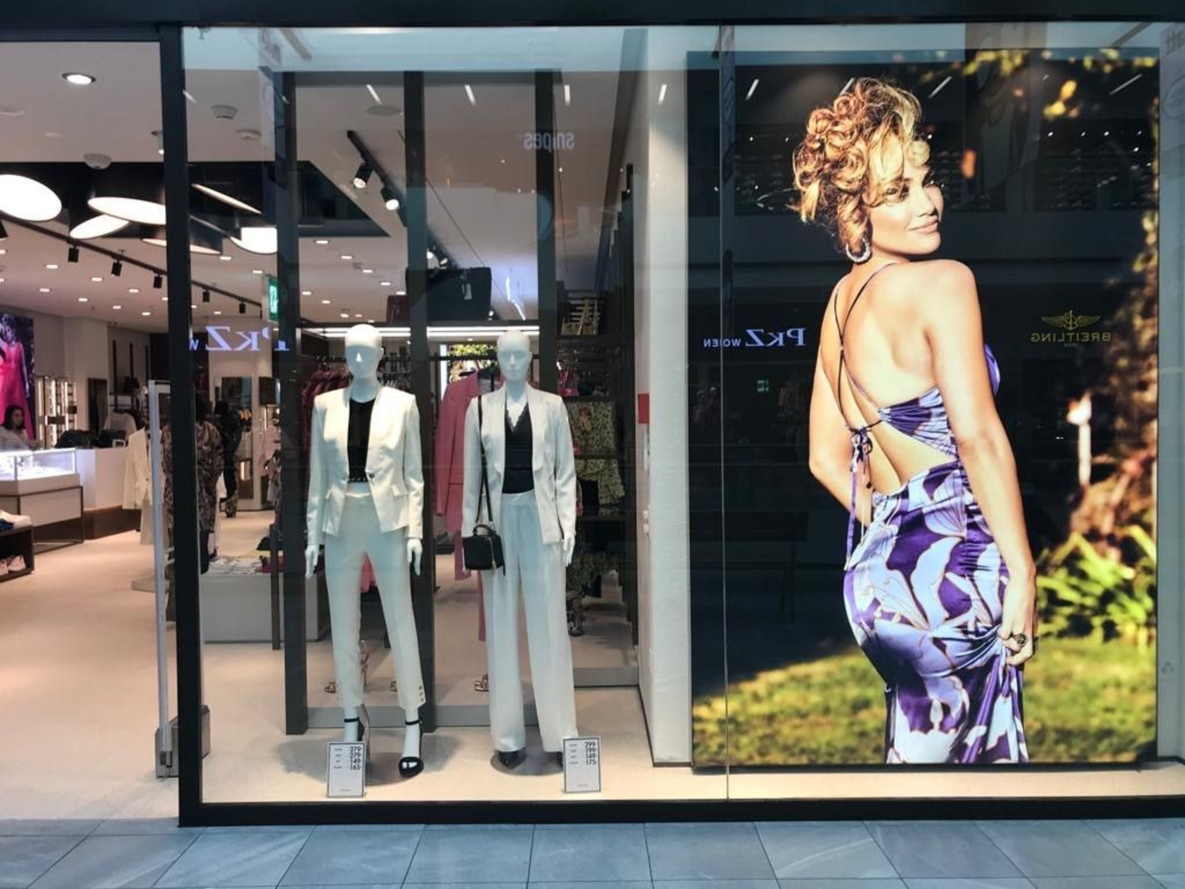 Leuchtkastenbanner im Schaufenster